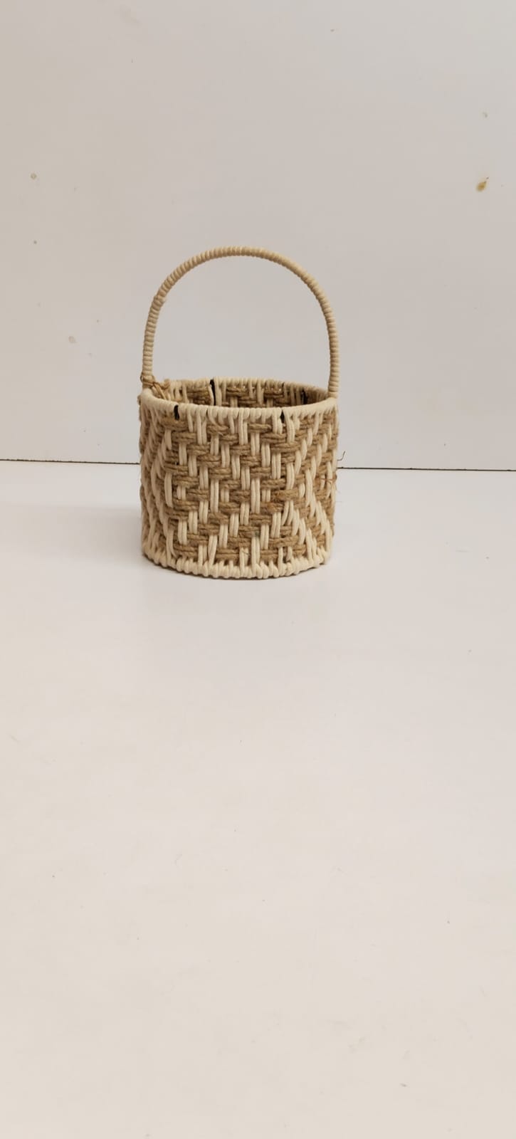 White & jute basket
