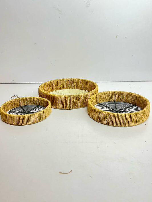 Seagrass Metal Tray Set