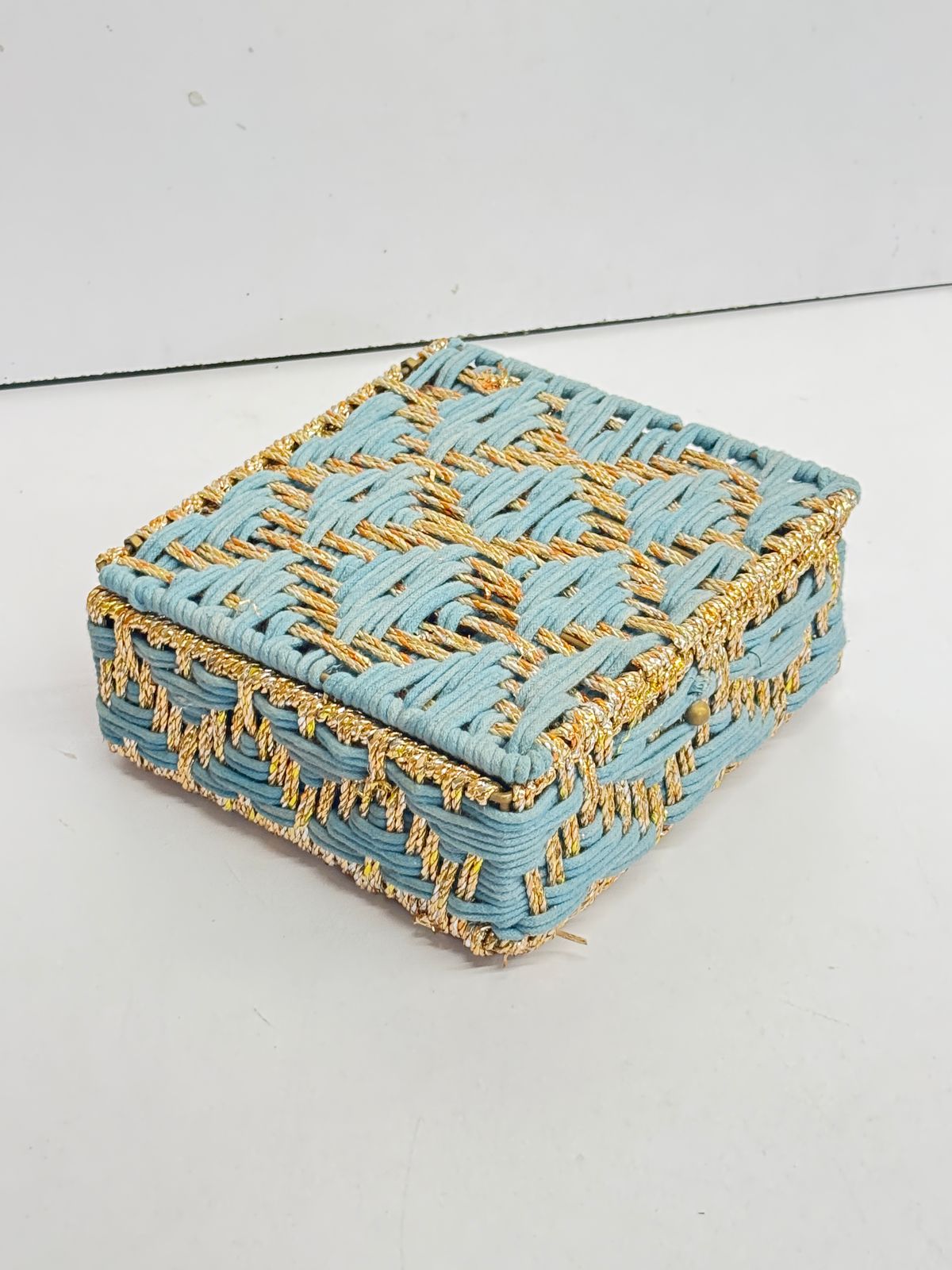 Diamond Pattern jMulti color Jute Box