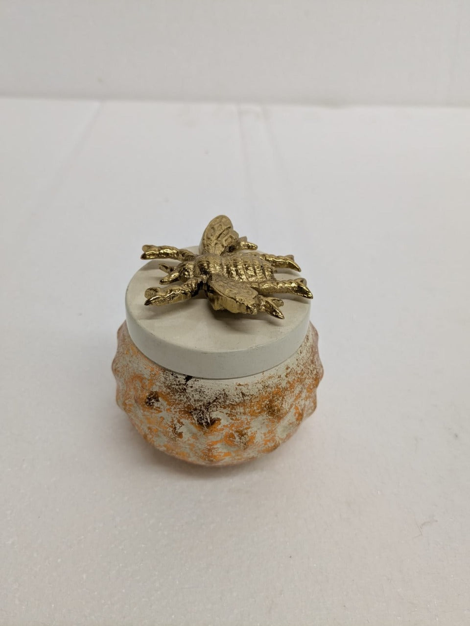 Metal Gold Jar With Bee Shape Gold Lid